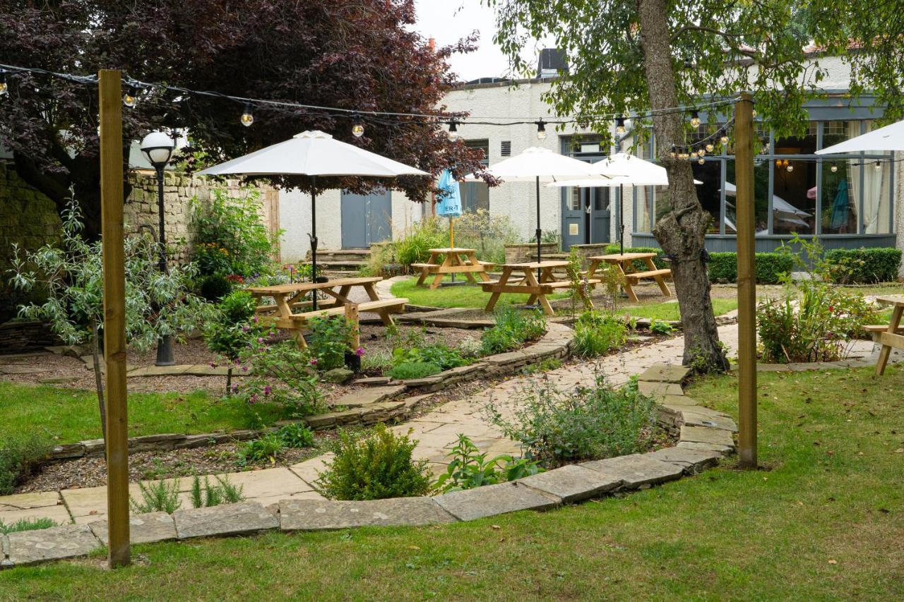 הרוגייט The Inn South Stainley מראה חיצוני תמונה